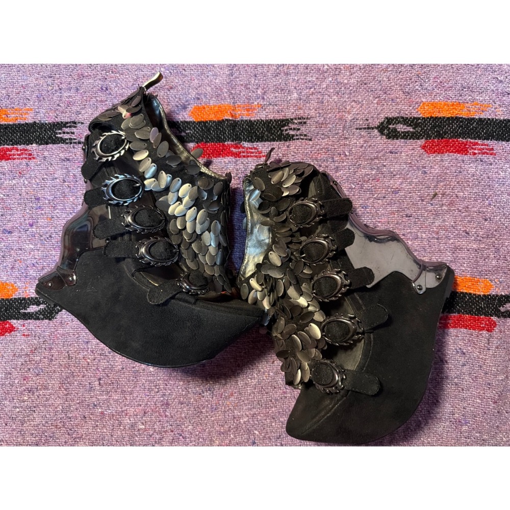 Hades Footwear Black Metal Scale Buckle Platform Wedge Sandals Women Size 6